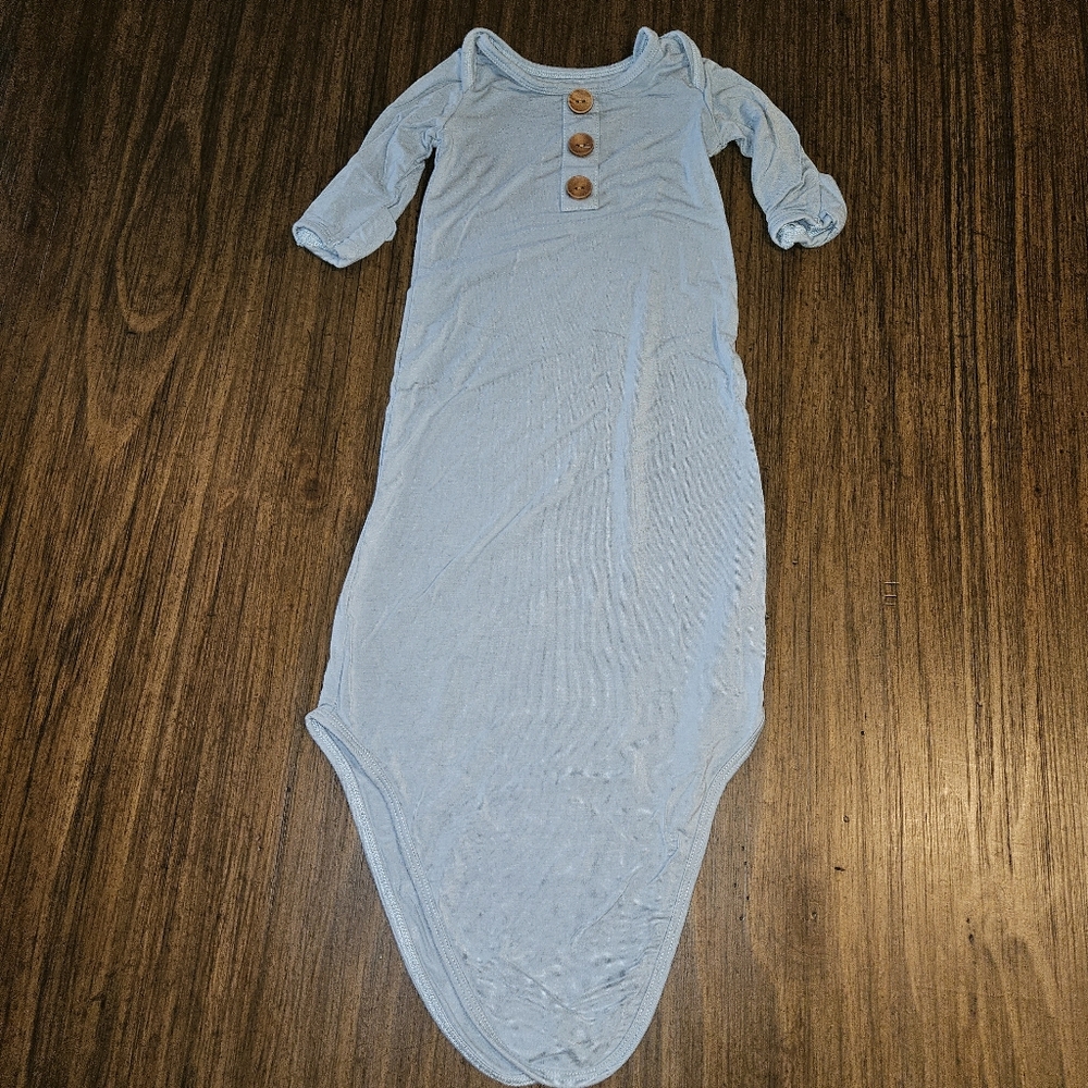 Caden Lane Solid Blue Bamboo Baby Knot Gown Size 0-3 months
